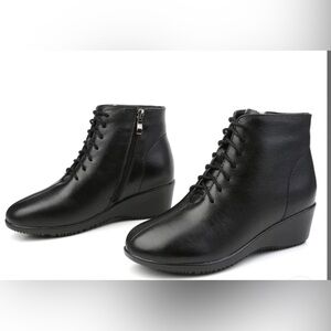 Stylish black ankle boots with side zipper,genuine leather